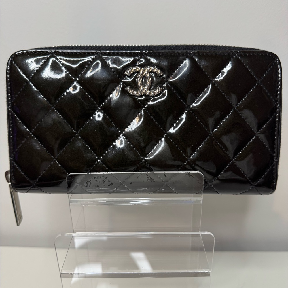CHANEL Black Leather Interior with CoA